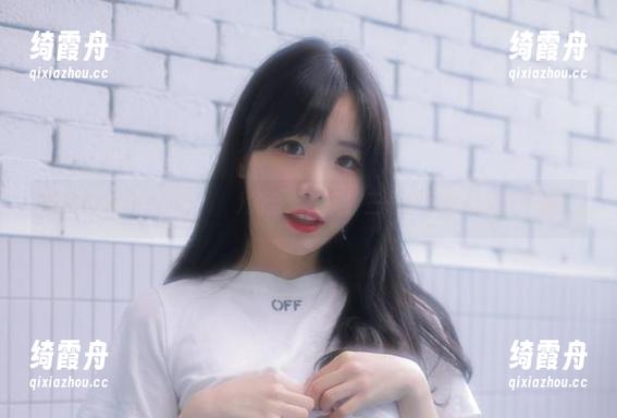 这是Addielyn(에디린)的全集，诶！三位少女你们又在干嘛？