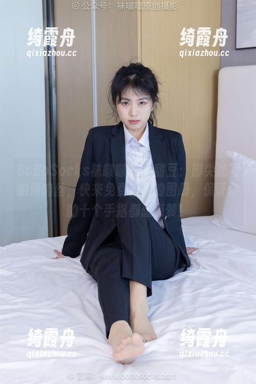 BoBoSocks袜啵啵-小甜豆 BoBoSocks袜啵啵 - 小甜豆:脚尖加固的薄肉丝,快来免费看我的图册,保证你的十个手指都想点赞!