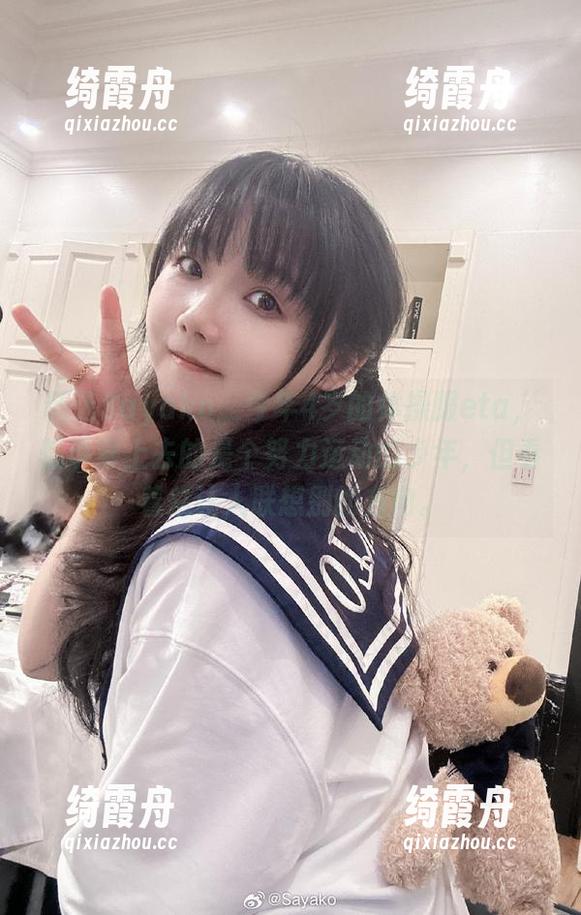 精选Sayako＿今年4岁的体操服eta，想说穿上去的是个努力运动的少年，但看着总让人联想别的方向。