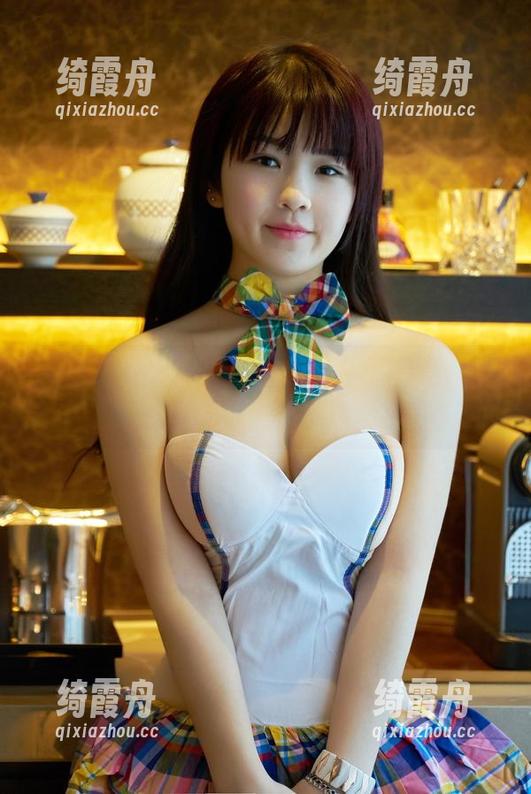 TuiGirl推女郎-小九九 TuiGirl推女郎 - 小九九和她的眼镜高清图包,轻松击中我的“喜欢”点。