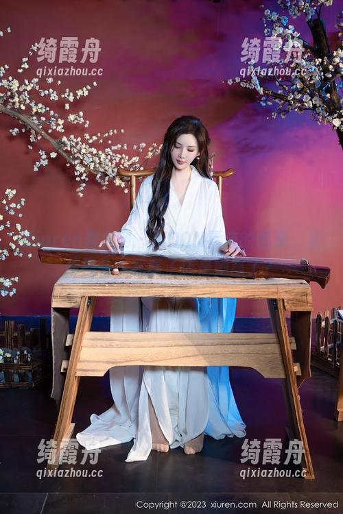 Xiuren秀人网-MOON嘉依 Xiuren秀人网 - MOON嘉依的图集,泳装舞会,我赢了还是她赢了?