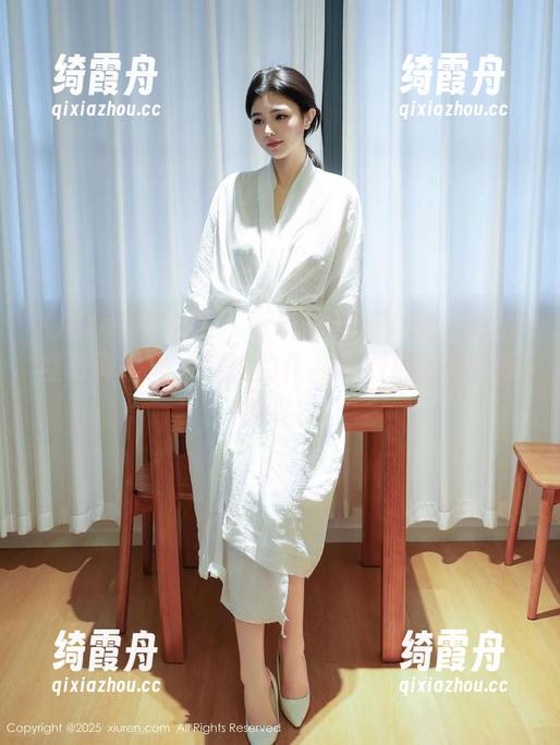 Xiuren秀人网-陈雅漫VICKY Xiuren秀人网 - 听说陈雅漫VICKY的镂空写真很火,精选的作品里到底有啥好玩的呢?