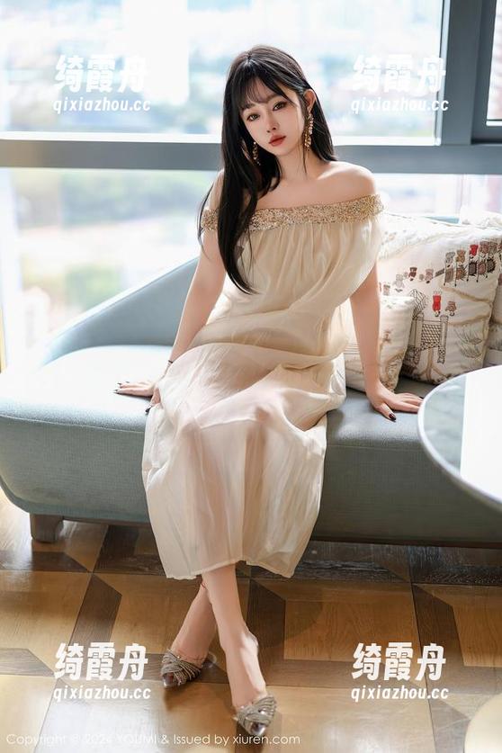 YouMi尤蜜荟-艾静香 YouMi尤蜜荟 - 想有一张艾静香的纯白壁纸?保证让你的朋友以为你家开了白色主题展!