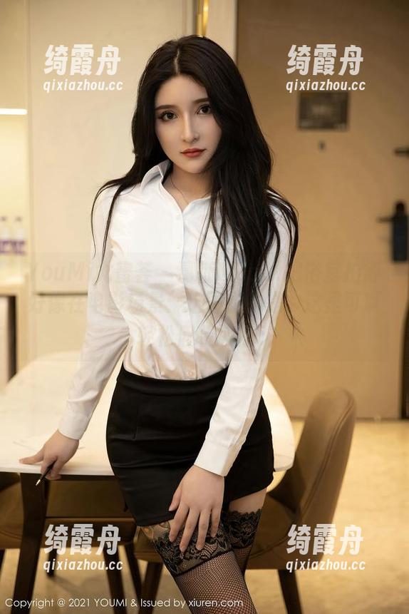 YouMi尤蜜荟-葛征Model YouMi尤蜜荟 - 葛征Model把浴室拍得好像在电影场景:这图说的是,这里可以轻松假装被拍。