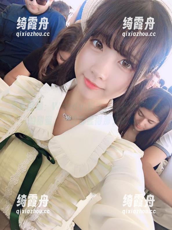 wendydydydy_酱油 写真回顾:Wendy,奶牛,还有那不经意的甜蜜,一切都显得那么随机。