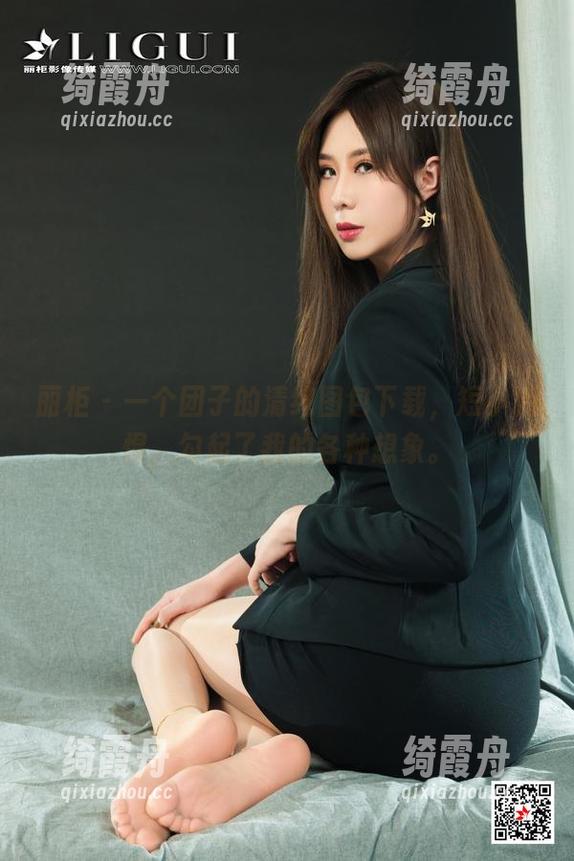 丽柜-团子 丽柜 - 一个团子的清纯图包下载,短小精悍,勾起了我的各种想象。