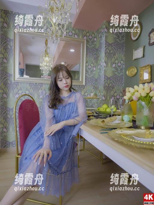 丽柜-琳达 丽柜 - 啊,琳达的短裤!高清壁纸保存到手机里,估计得翻番到新高度。