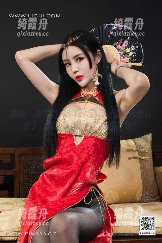 丽柜-蕊蕊 丽柜 - 美脚图片专辑:蕊蕊的脚我已经记住了,能不能教我打脚指俏皮舞?