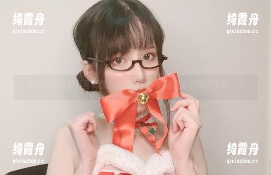 你十七鸽 你十七鸽的最新写真集:宿醉毛衣,拍得我好想呼呼大睡……