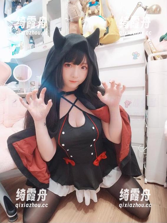 古川kagura 古川kagura连衣裙私拍图集,挑战你耐心等图更新的极限,肆无忌惮地美丽