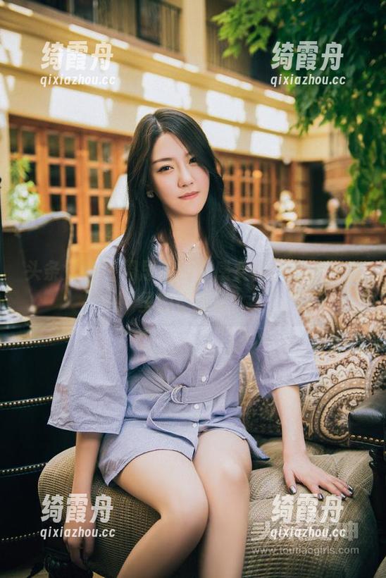 头条女神-周思超 头条女神 - 周思超的性感女仆,高清频道里的小调皮!