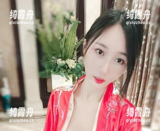 微密圈 - 小玉吃果冻的日式和服，你信不信，看到美图的我多了几分期待，甚至想当次模特？