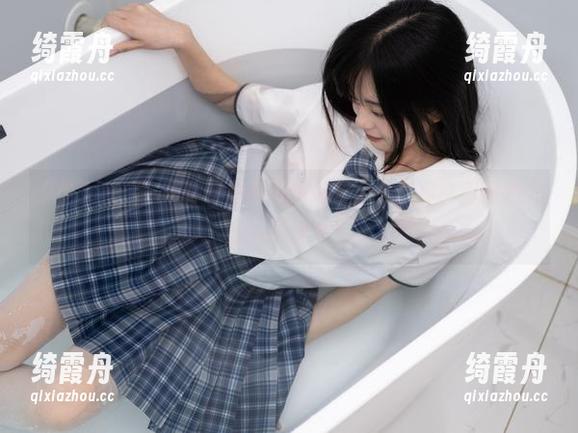少女秩序 “少女秩序”带你穿越回可爱综艺,分享那条青涩的白丝蓝裙少女!