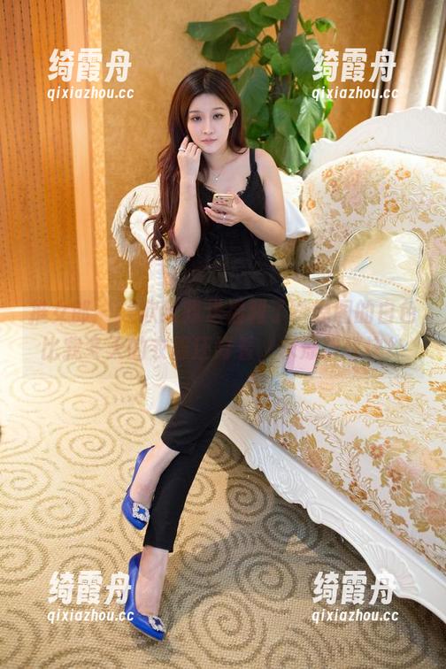 推女郎-连欣 推女郎 - 连欣给我送福利了,原图的白色比我冬天的衣服还好看,求冻龄秘诀!
