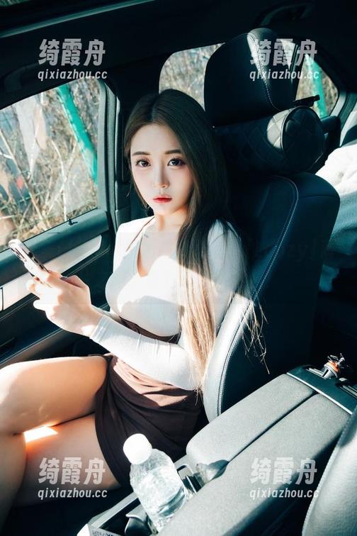 普美(bomi)的新高清图包：[Loozy]薄片之间，撩到心肝都颤抖！