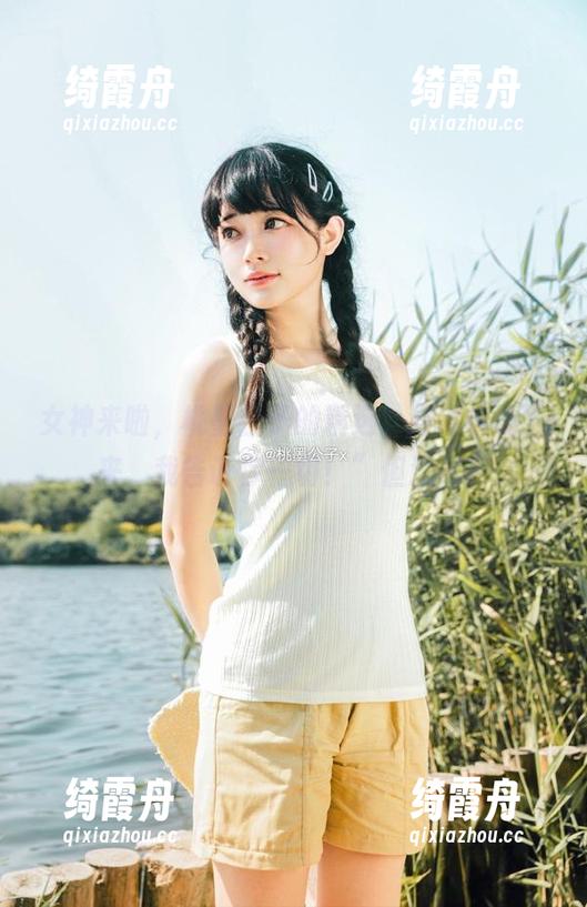 桃墨公子 女神来啦,桃墨公子的精选,好像在说“来,我告诉你一切!”但没吧?