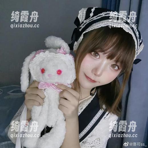 小红帽的另一面，洛可ss的美图居然让我感到一丝不安？