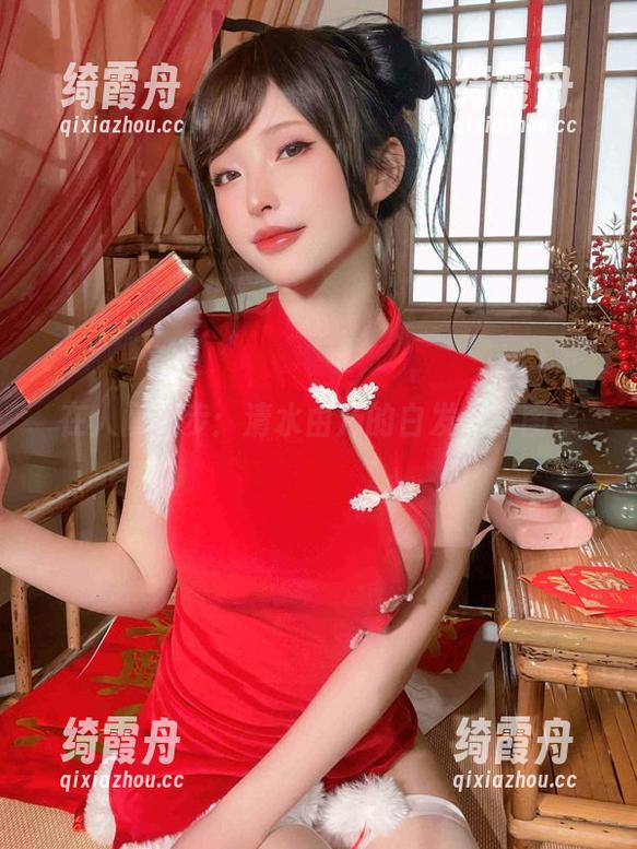 清水由乃 在人间漫步:清水由乃的白发护士图集