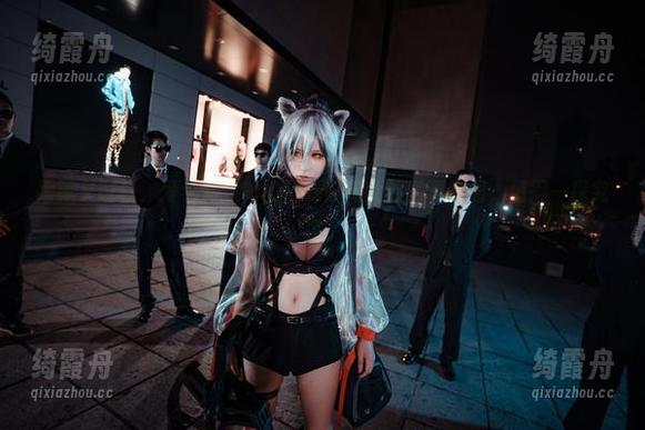 爱老师_PhD 细腻又耐看,爱老师_PhD的保时捷女郎写真套图,值得一探究竟。
