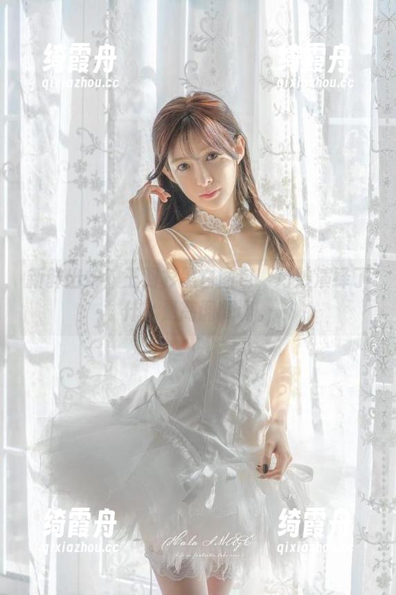 王羽杉 新鲜出炉!王羽杉黑白图包,巧妙演绎了什么是高调低调。