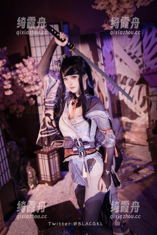 白莉爱吃巧克力 白莉爱吃巧克力“闺房JK”又来了,最新cos美到不忍直视。