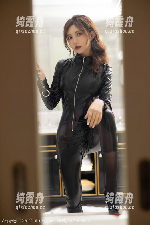 秀人网-Elise谭晓彤 秀人网 - 看那样子,Elise谭晓彤的双人写真不仅仅是全套,还有一丝儿微妙的电流流动。