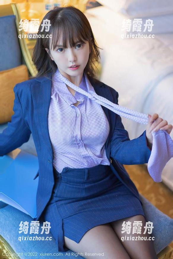 秀人网-木子nana 秀人网 - 来一波无圣光白裙写真,木子nana给你不一样的清新感!