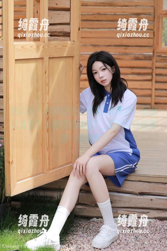 秀人网-林好好 秀人网 - 林好好在女仆服下的模样,原图让我整个人都愣在哪里了,套图又让我重温一遍如何?