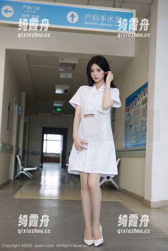 秀人网-瑶瑶baby 秀人网 - 瑶瑶baby黑色合集:总有一些时刻让人忘记时间的流逝!