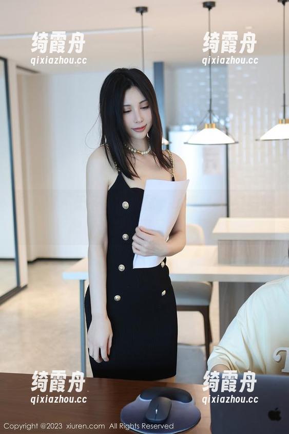 秀人网-葛征Model 秀人网 - 无圣光的棉袜,葛征Model偏偏想在这里低调另类一下。