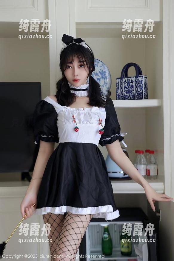秀人网-黎秋秋 秀人网 - 哦,我的天,黎秋秋的连体衣高清写真,不想多说了,只想收藏!