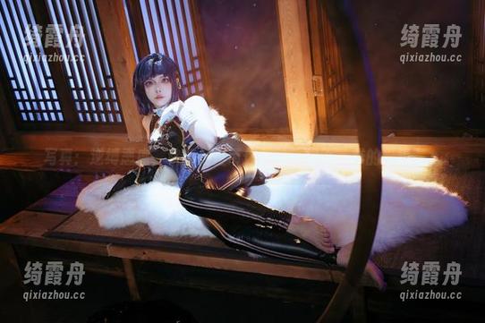 写真：逆缚恶魔，秋和柯基带你体验一把不一样的“撩”。