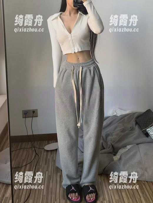 粉色的猪陈佩奇 微密圈 - 粉色的猪陈佩奇的写真,偶尔分享一下,女友的样子也算华丽转身吧?
