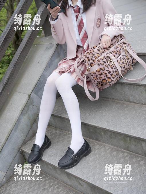 紧急企划-林书辞 紧急企划 - 看林书辞的旅拍,不带滤镜的原图,真实又可爱!