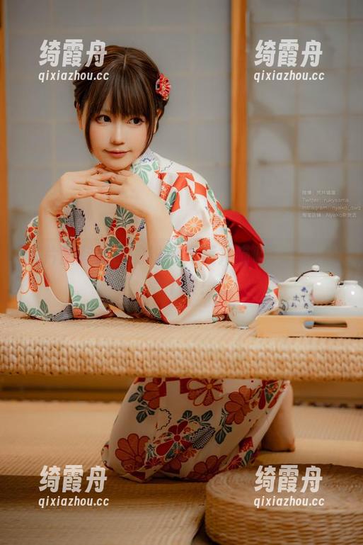 图片里有足够的粉色，荒井喵喵的写真我给个赞！