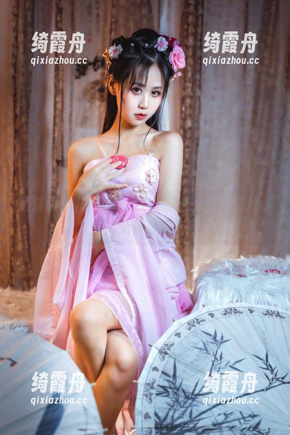 萌芽儿o0 错过萌芽儿o0的豹纹,看这组无光图片你会发觉:光也是可有可无?