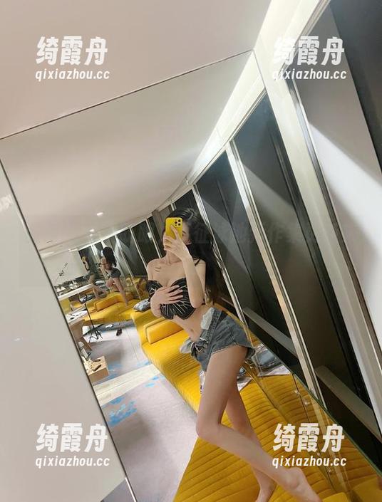 葛征 微密圈 - 别眨眼,葛征泳池新作集更新来临