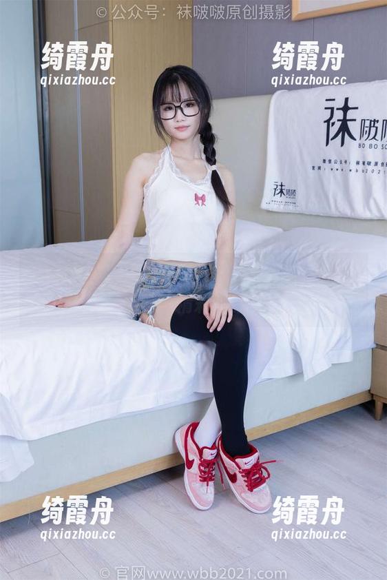 袜啵啵-甜甜圈 袜啵啵 - 甜甜圈到,肉丝出场!高清照片里的精彩花絮