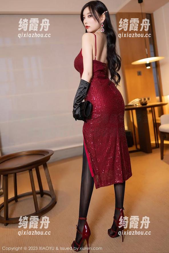 语画界-Angela小热巴 语画界 - Angela小热巴身段婀娜多姿,图集里藏的资源让你悄悄赞叹!