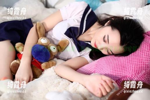 轰趴猫-曲曲 轰趴猫 - 在高跟鞋里游走的曲曲,看她的美图有没有把你也整晕