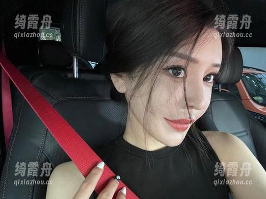 金希儿 微密圈 - 最新一组竟然是黑色镂空,金希儿的作品总能抓住我的目光。