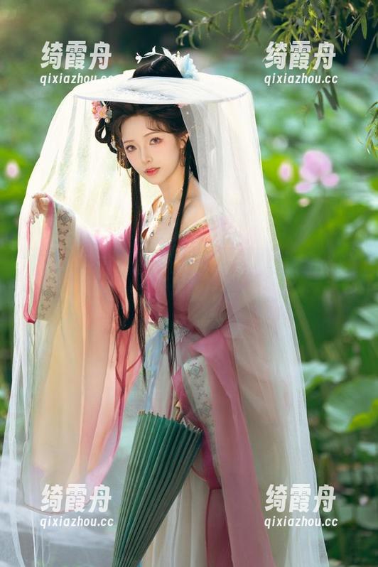 雯妹不讲道理 雯妹不讲道理套图:Nikke毒蛇,居然让我想到了…咳咳。
