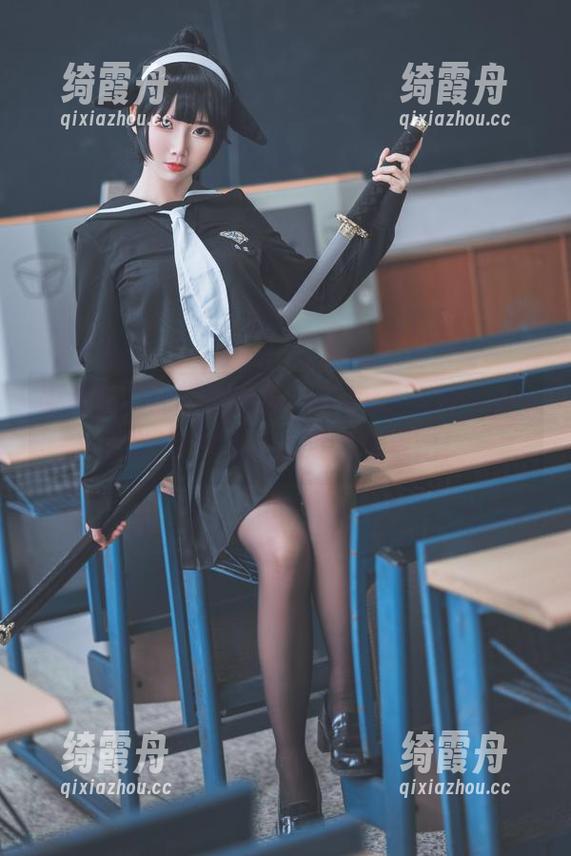 面饼仙儿 面饼仙儿的写真合集:ClaudiusxKyrielightMaid,混搭奇遇记!