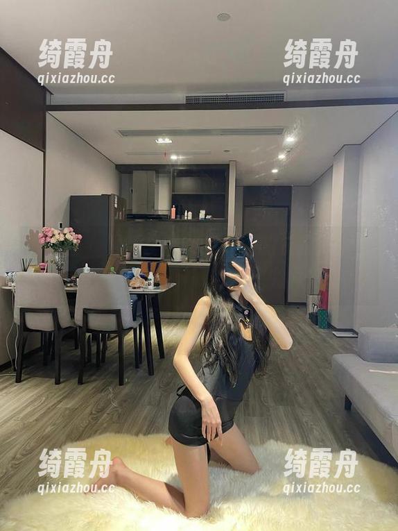 黎允熙 微密圈 - 网盘里都有黎允熙的长腿修女,真忍不住想下载,一探究竟!